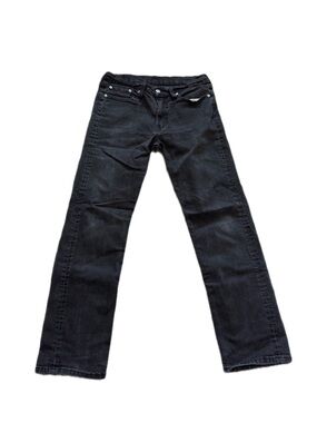 Levi’s straight jeans